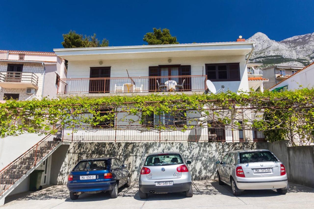 Apartments Brkulj Макарска Екстериор снимка