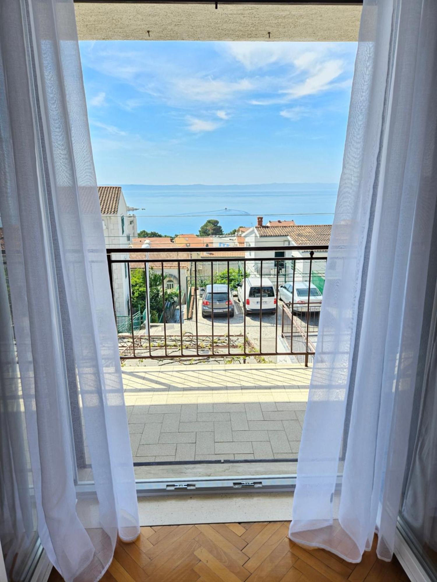 Apartments Brkulj Макарска Екстериор снимка