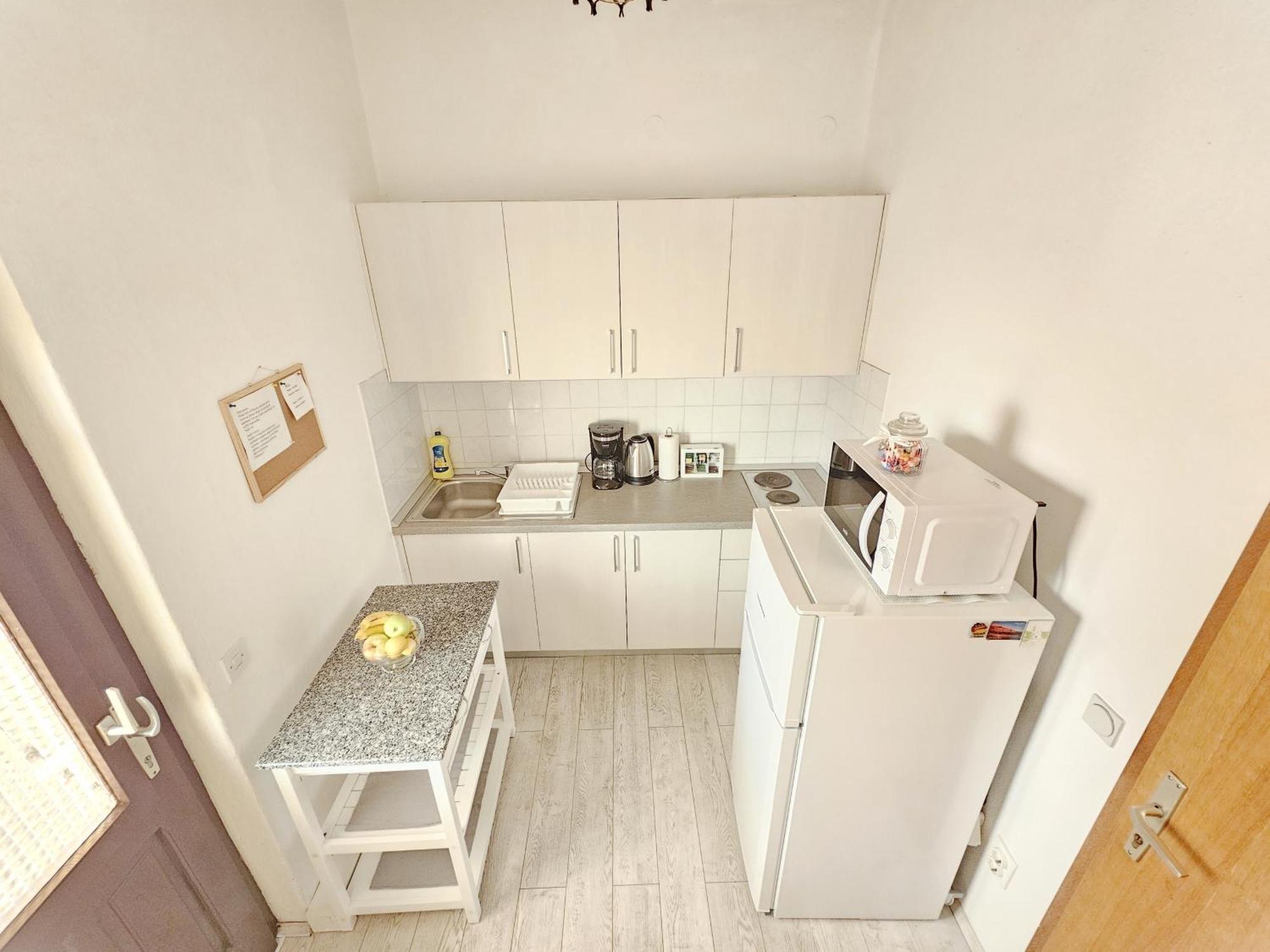 Apartments Brkulj Макарска Екстериор снимка