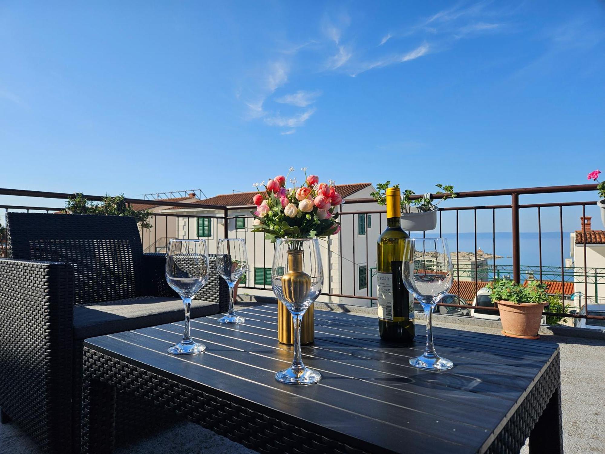 Apartments Brkulj Макарска Екстериор снимка