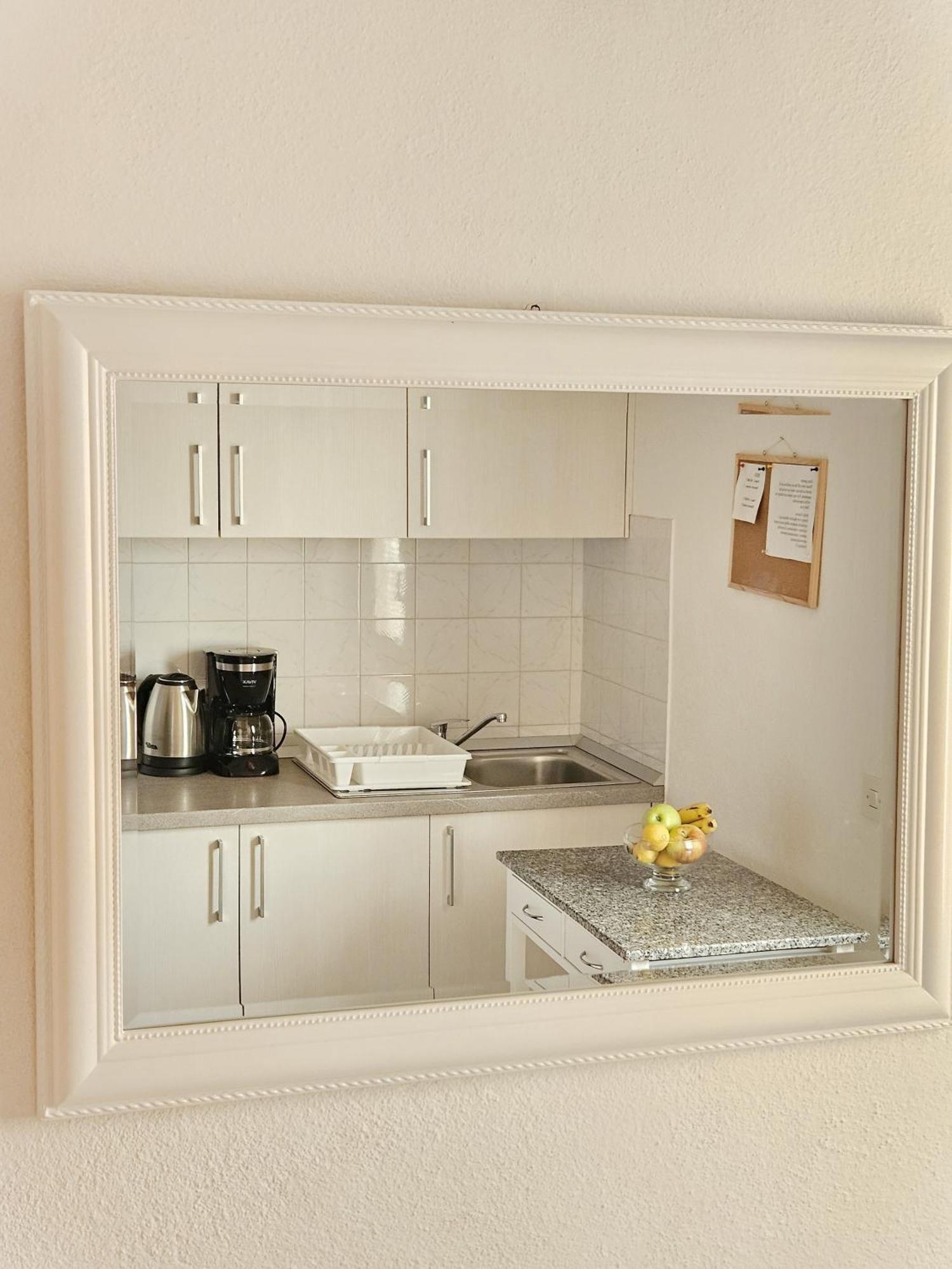 Apartments Brkulj Макарска Екстериор снимка